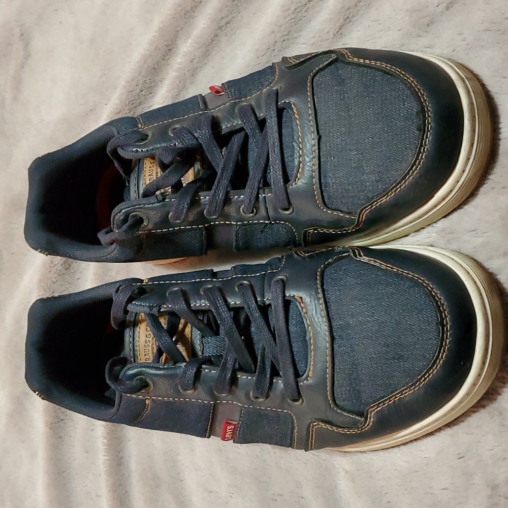 Levi's 11 size men's shoes